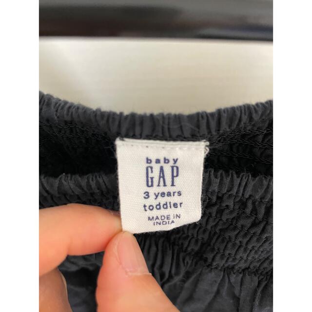 babyGAP(ベビーギャップ)の★BabyGAP★刺繍★ワンピース★90-100 キッズ/ベビー/マタニティのキッズ服女の子用(90cm~)(ワンピース)の商品写真