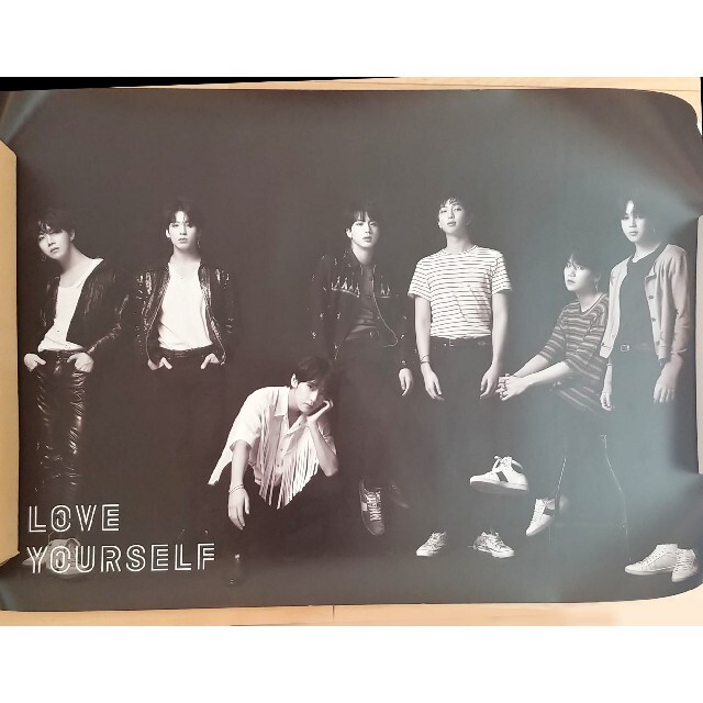 BTS LOVE YOURSELF 購入特典ポスター エンタメ/ホビーのタレントグッズ(アイドルグッズ)の商品写真