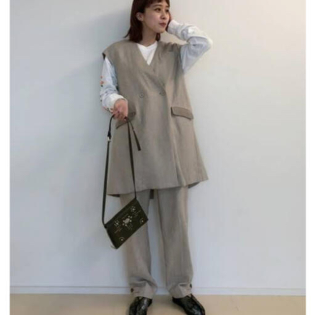 ROSE BUD - 定価¥13750美品✦ ROSE BUD スリーブレスジャケット ROSE BUD - 定価¥13750美品✦ ROSE BUD スリーブレスジャケット