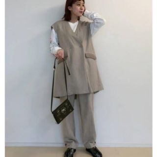 ローズバッド(ROSE BUD)の定価¥13750美品✦ ROSE BUD スリーブレスジャケット ジレ(ベスト/ジレ)