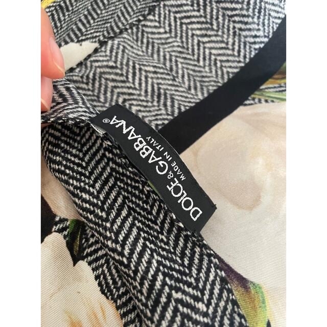 美品✨dgスカーフ