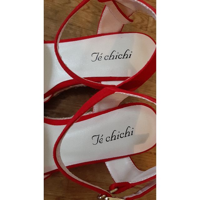 Techichi(テチチ)のNo.2115_テチチ_赤鮮やかサンダル レディースの靴/シューズ(サンダル)の商品写真