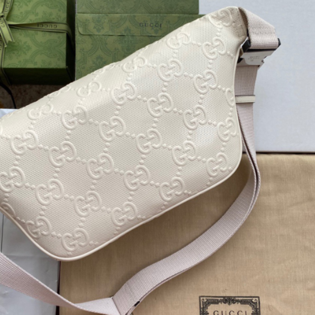 よろしくお Gucci ベルトバッグの通販 by Teruyo's shop|グッチなら ...