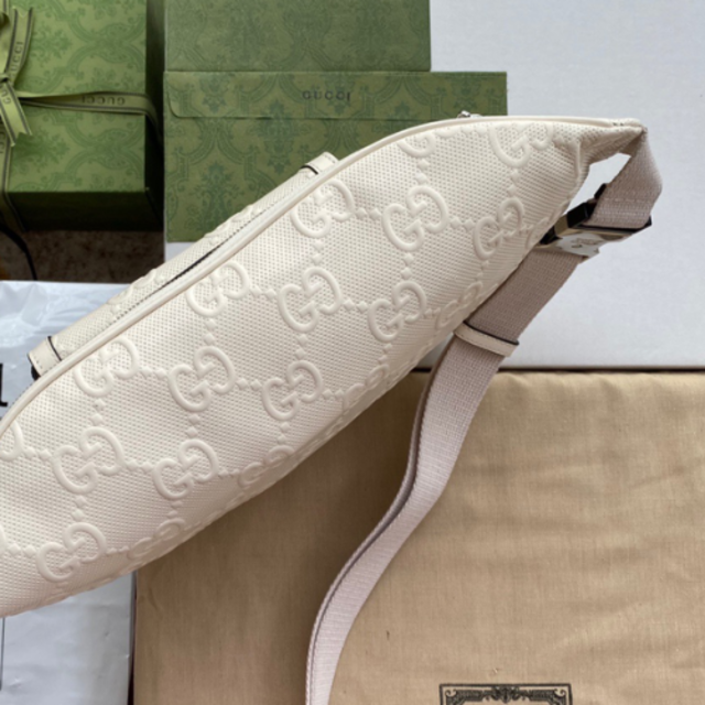 よろしくお Gucci ベルトバッグの通販 by Teruyo's shop|グッチなら ...