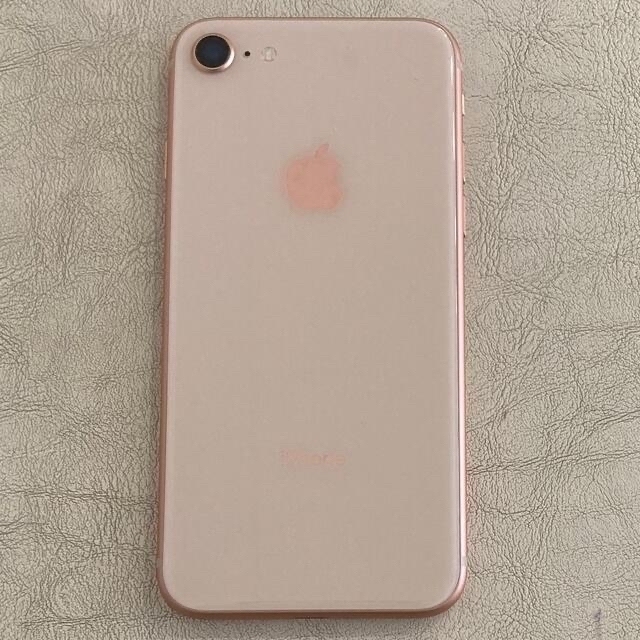 iPhone(アイフォーン)のiPhone8 256GB 美品 ゴールド色 SIMフリー 海外・US販売モデル スマホ/家電/カメラのスマートフォン/携帯電話(スマートフォン本体)の商品写真