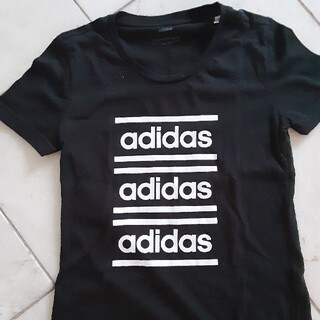 アディダス(adidas)のアディダス黒ティーシャツ(Tシャツ(半袖/袖なし))