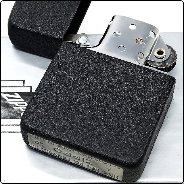 ZIPPO(ジッポー)の新品 ZIPPO 1941復刻 ブラッククラックル ジッポ ライター メンズのファッション小物(タバコグッズ)の商品写真