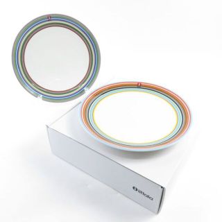 イッタラ(iittala)のイッタラ オリゴ 中皿 2枚  20cmプレート デザート SU3096A3(食器)