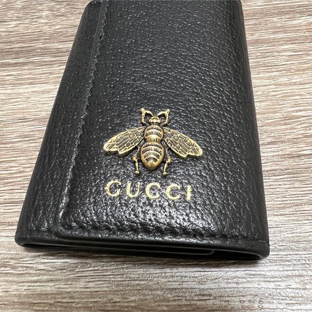 Gucci(グッチ)のグッチ　アニマリエ　ビー　ハチ　キーケース　レザー　ブラック メンズのファッション小物(キーケース)の商品写真