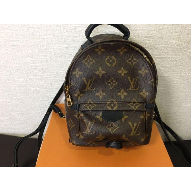 LOUIS VUITTON ルイヴィトン モノグラム リュック　M44873