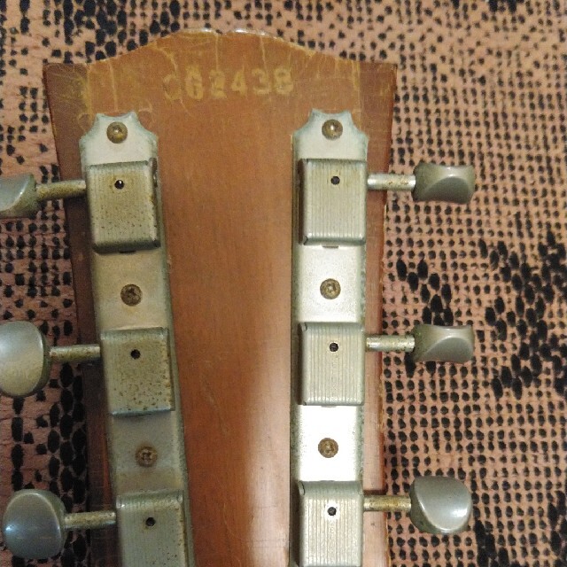 Gibson(ギブソン)のhaleiwa様　専用　gibson LG-0 1967年 楽器のギター(アコースティックギター)の商品写真