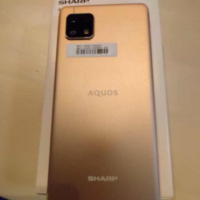 AQUOS(アクオス)のAQUOS sense4 lite 楽天版SIMフリー SH-RM15 スマホ/家電/カメラのスマートフォン/携帯電話(スマートフォン本体)の商品写真