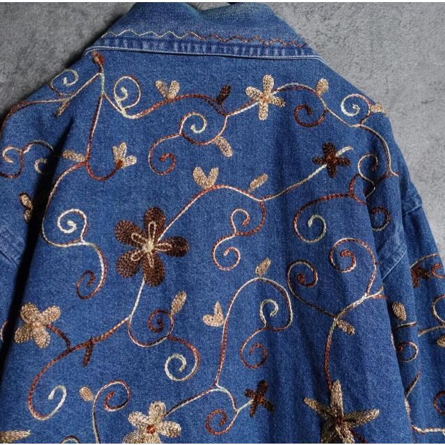 vintage フラワー刺繍 花 柄 デザインデニムジャケットの通販 by vintage フラワー刺繍 花 柄 デザインデニムジャケットの通販 by
