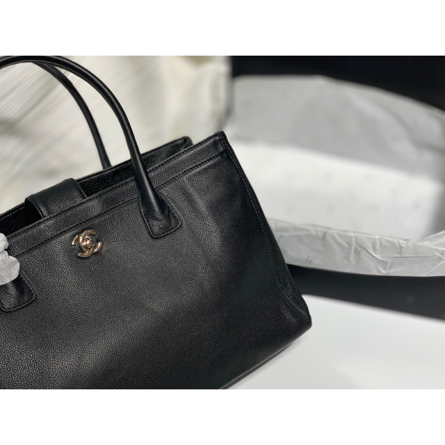 有名なブランド - CHANEL CHANEL 美品 エグゼクティブトートバッグ