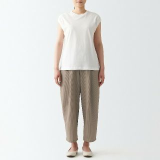 ムジルシリョウヒン(MUJI (無印良品))の無印良品 風を通すストレッチサッカータックワイドパンツ／グレイッシュブラウン／Ｓ(カジュアルパンツ)