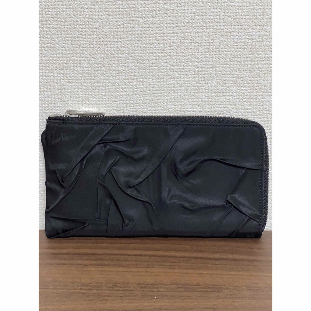 Maison Martin Margiela(マルタンマルジェラ)の新品 MM6 メゾンマルジェラ  L字ファスナー 長財布 薄型 ブラック レディースのファッション小物(財布)の商品写真