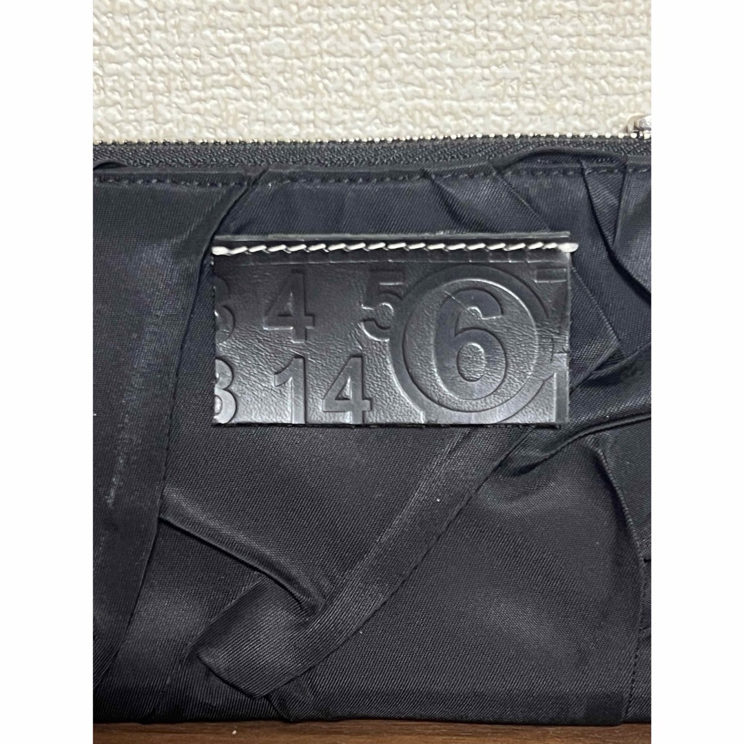 Maison Martin Margiela(マルタンマルジェラ)の新品 MM6 メゾンマルジェラ  L字ファスナー 長財布 薄型 ブラック レディースのファッション小物(財布)の商品写真