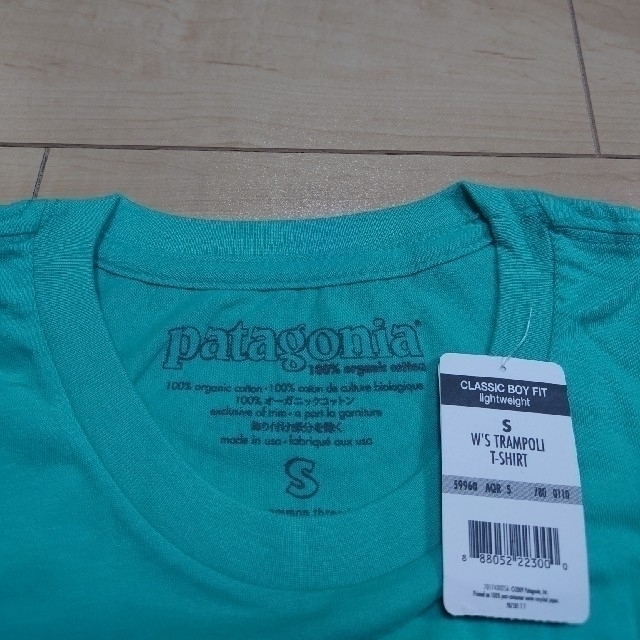 patagonia(パタゴニア)の値下げ　patagonia　レディースＴシャツ　Ｓサイズ　新品未使用品 レディースのトップス(Tシャツ(半袖/袖なし))の商品写真