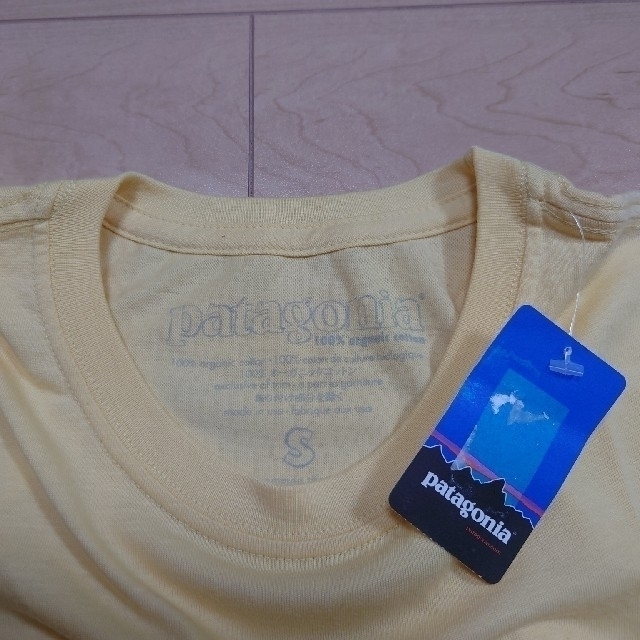 patagonia(パタゴニア)の値下げ　patagonia　レディースＴシャツ　Ｓサイズ　新品未使用品 レディースのトップス(Tシャツ(半袖/袖なし))の商品写真