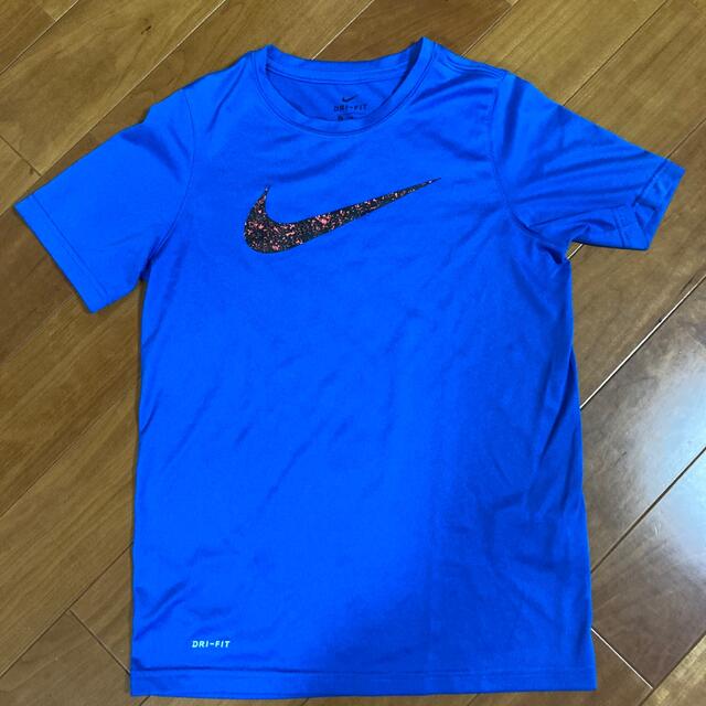 NIKE(ナイキ)のゆりさん専用　ナイキ　子供用　Tシャツ キッズ/ベビー/マタニティのキッズ服男の子用(90cm~)(Tシャツ/カットソー)の商品写真