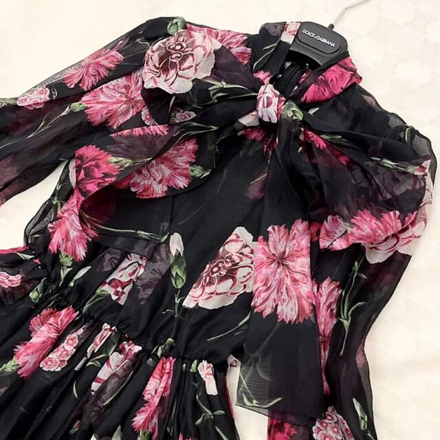 人気が高い 【新品】 DOLCE&GABBANA シルクワンピース 新品未使用