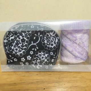 ボディドレッシングデラックス(BODY DRESSING Deluxe)のポーチとハンカチセット(ポーチ)