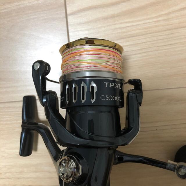 SHIMANO(シマノ)の【週末値下げ】シマノ 17ツインパワーxd C5000xg 美品 スポーツ/アウトドアのフィッシング(リール)の商品写真