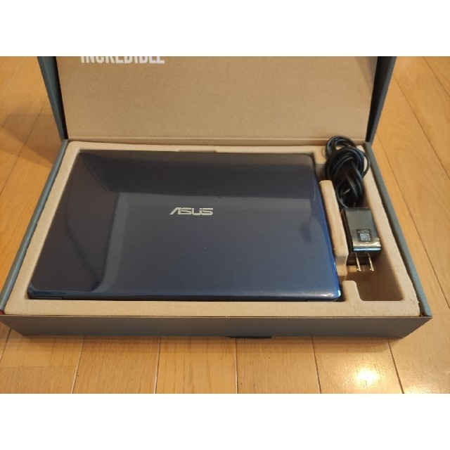 ASUS VivoBook E203NA-232Gネイビー