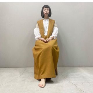 ハイク(HYKE)のANNIK Deep u dress with shoulder pads(ロングワンピース/マキシワンピース)