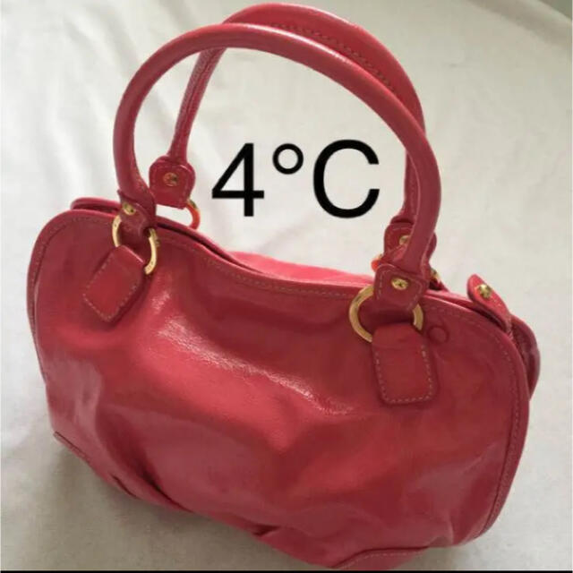 ☆4°C / ヨンドシー レザー ピンクショルダーバッグ | フリマアプリ ラクマ