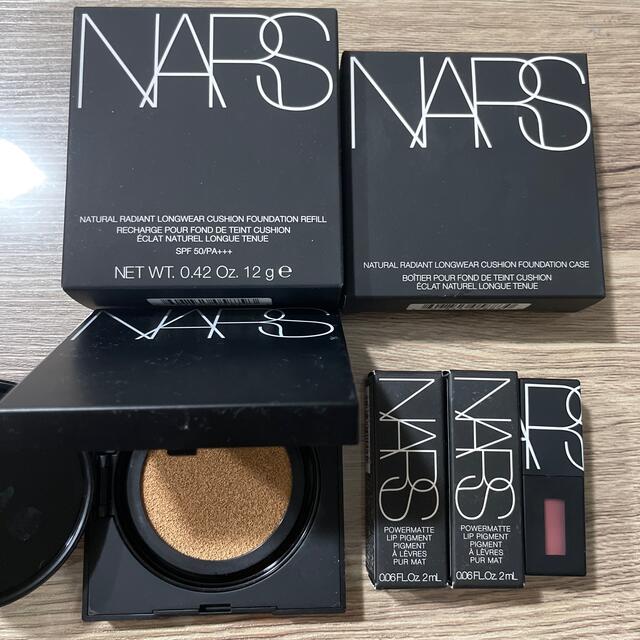 箱付き NARS ファンデ