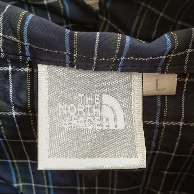 THE NORTH FACE(ザノースフェイス)の【めい様専用】THE　NORTH FACEウィンドブレーカーL レディースのジャケット/アウター(ナイロンジャケット)の商品写真