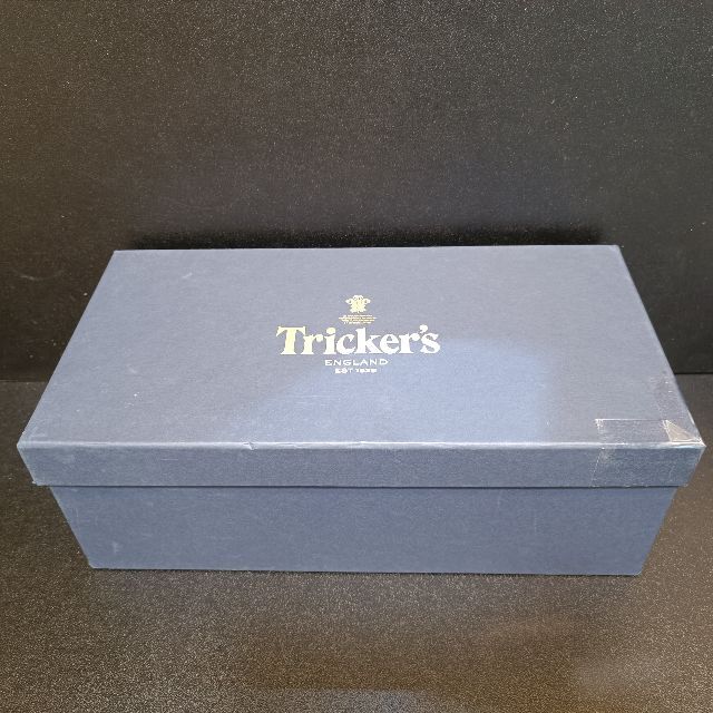 Trickers(トリッカーズ)のトリッカーズ（Tricker's）JS7302 フルブローグシューズ 黒 7.5 メンズの靴/シューズ(ドレス/ビジネス)の商品写真