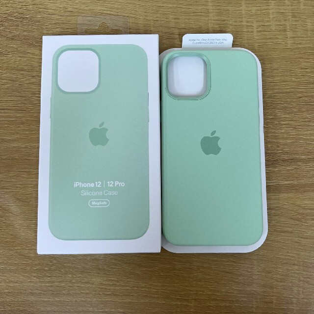 iPhone 12/12Pro　純正シリコンケース 新品  ピスタチオ