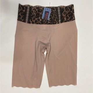 ワコール(Wacoal)のベージュ=Ｍ　WACOAL 美JEAN.SHORTS ショーツ　タグ付き新品(ショーツ)