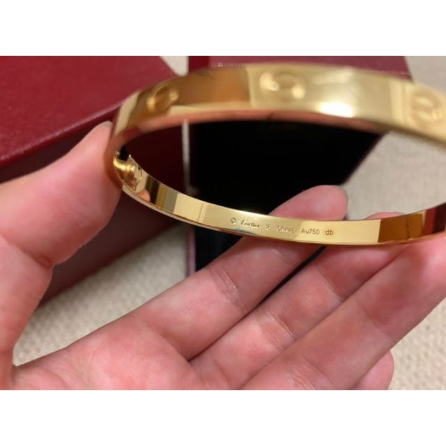 カルティエ のLOVEブレスレット カルティエ のLOVEブレスレット