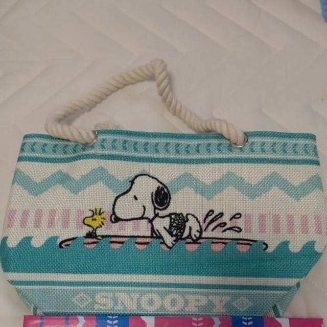 SNOOPY(スヌーピー)のスヌーピーローソンくじ③新品 エンタメ/ホビーのおもちゃ/ぬいぐるみ(キャラクターグッズ)の商品写真