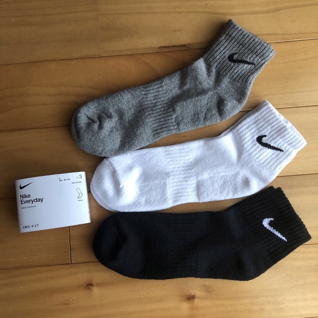 NIKEナイキ クォーターソックス L (白・グレー・黒)3足 25-27cm | www