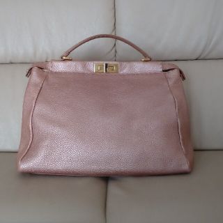 フェンディ(FENDI)の【FENDI セレリアピーカブー】(ハンドバッグ)