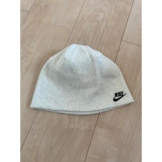 ナイキ(NIKE)のナイキ　ビーニーニット　帽子アイボリー　グレー　90s  80s  ビンテージ　(ニット帽/ビーニー)