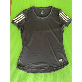 アディダス(adidas)のadidas速乾Tシャツ(Tシャツ(半袖/袖なし))