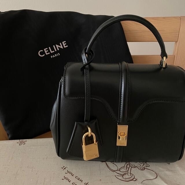 CELINE 16 セリーヌセーズミニ　ブラックceline