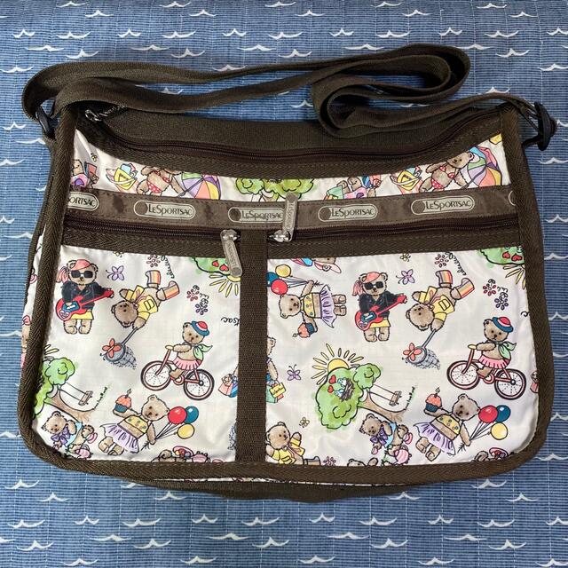 LeSportsac(レスポートサック)のレスポ　ショルダーバッグ　ガーリーベア エンタメ/ホビーのおもちゃ/ぬいぐるみ(キャラクターグッズ)の商品写真