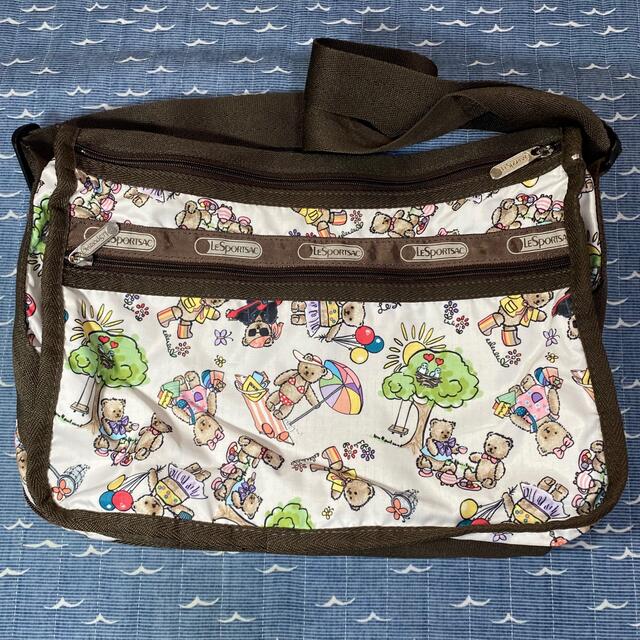 LeSportsac(レスポートサック)のレスポ　ショルダーバッグ　ガーリーベア エンタメ/ホビーのおもちゃ/ぬいぐるみ(キャラクターグッズ)の商品写真