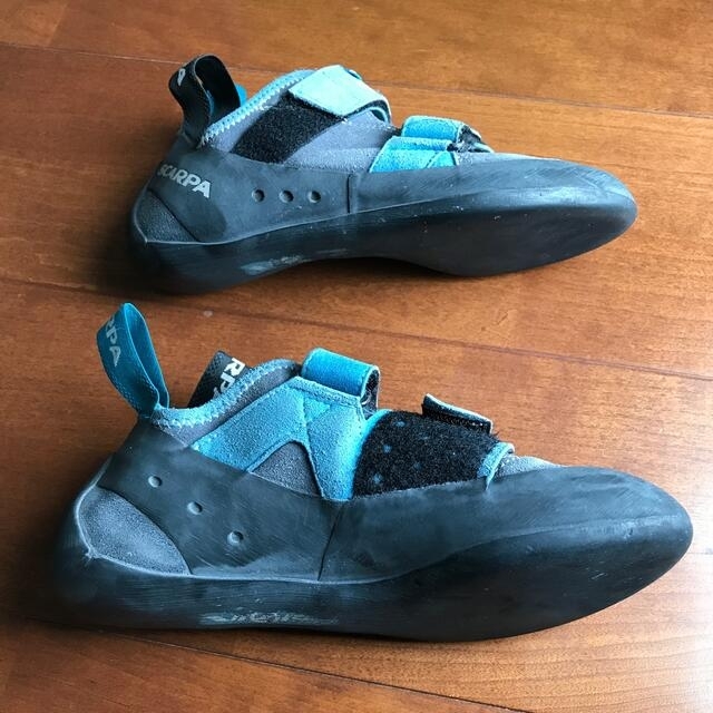 SCARPA(スカルパ)のボルダリングシューズ scarpa 37 1/2 スポーツ/アウトドアのスポーツ/アウトドア その他(その他)の商品写真