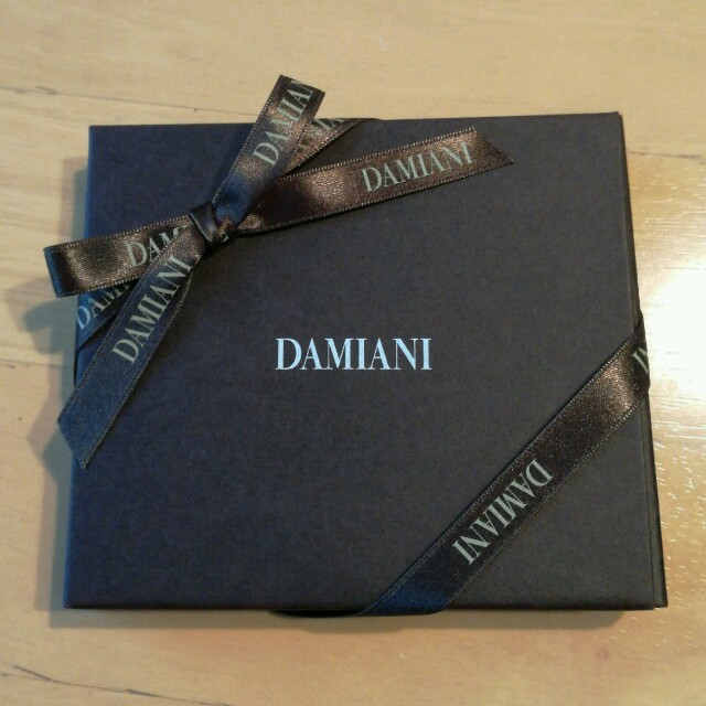 Damiani(ダミアーニ)のダミアーニ　コンパクトミラー　DAMIANI  コスメ/美容のコスメ/美容 その他(その他)の商品写真