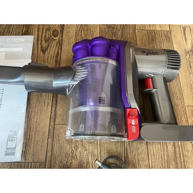 Dyson(ダイソン)の【dyson ダイソン】DC34 ハンディクリーナー　中古品 スマホ/家電/カメラの生活家電(掃除機)の商品写真