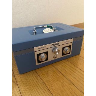 金庫　事務用金庫家庭用金庫　カール事務器 手提げ金庫 小型 キャッシュボックス(店舗用品)