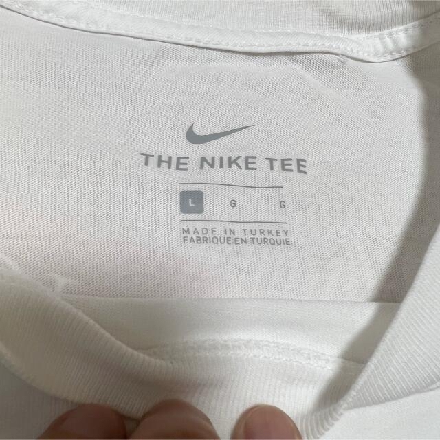 NIKE(ナイキ)のNIKE ナイキ  白Tシャツ Lサイズ メンズのトップス(Tシャツ/カットソー(半袖/袖なし))の商品写真