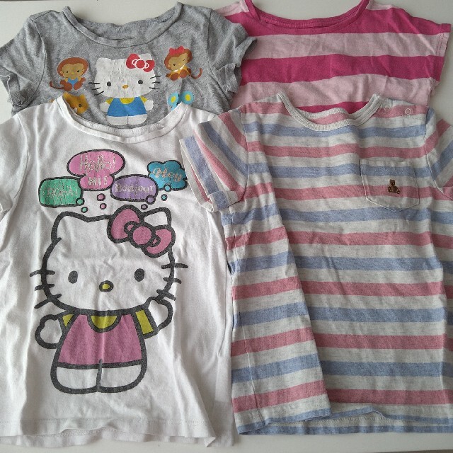 babyGAP(ベビーギャップ)の女の子　Tシャツ4枚まとめ売り　90 キッズ/ベビー/マタニティのキッズ服女の子用(90cm~)(Tシャツ/カットソー)の商品写真